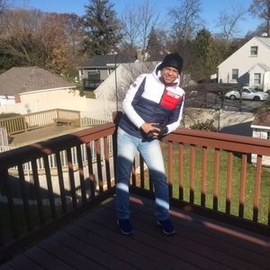 Meet your Posher, Ashraf